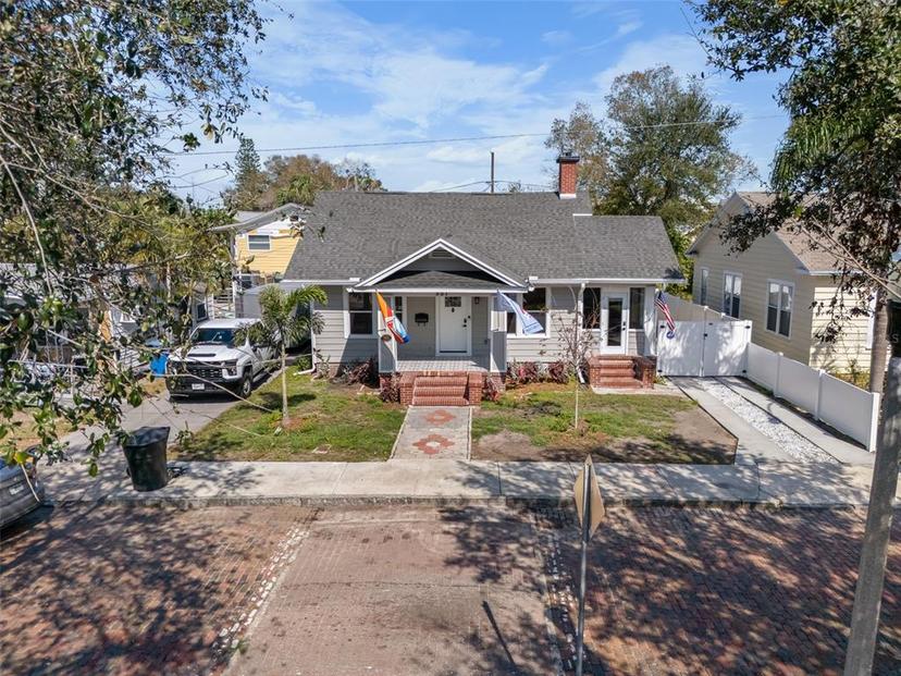 Picture of 951 9Th Avenue S, St Petersburg FL 33705