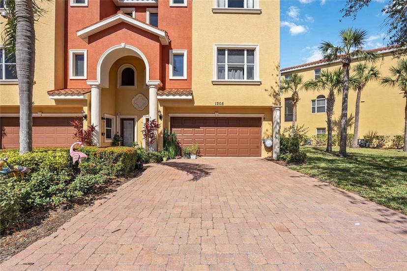 Picture of 1308 3Rd Street Circle E, Palmetto FL 34221