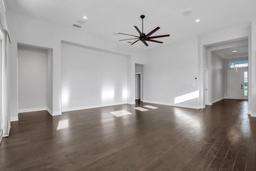 Picture of 5943 Jasper Glen Drive, Lithia, FL 33547