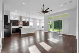 Picture of 5943 Jasper Glen Drive, Lithia, FL 33547