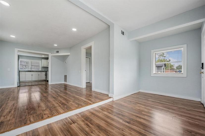 Picture of 3620 E Shadowlawn Avenue, Tampa FL 33610