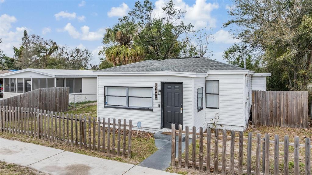 Picture of 3620 E Shadowlawn Avenue, Tampa, FL 33610