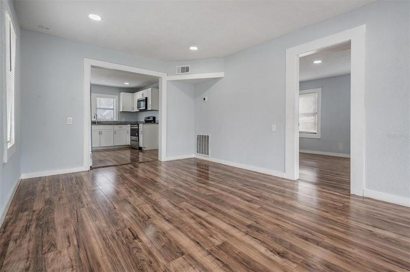 Picture of 3620 E Shadowlawn Avenue, Tampa FL 33610