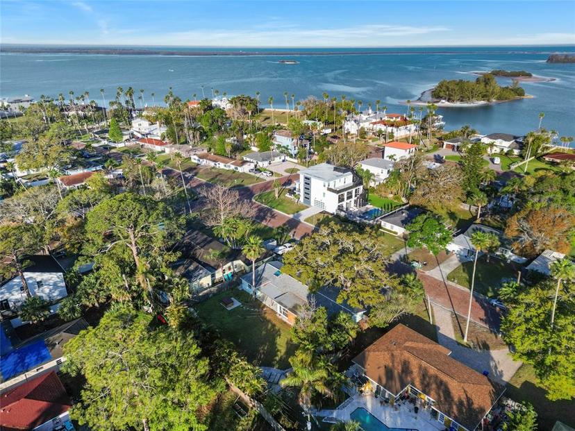 Picture of 1817 Santa Barbara Drive, Dunedin FL 34698