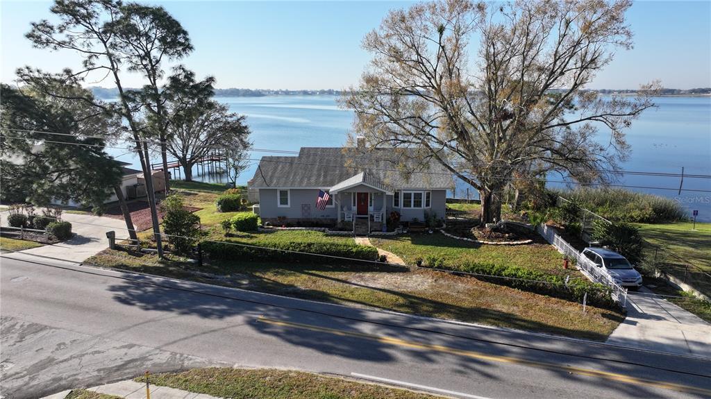 Picture of 1050 E Eagle Avenue, Eagle Lake, FL 33839