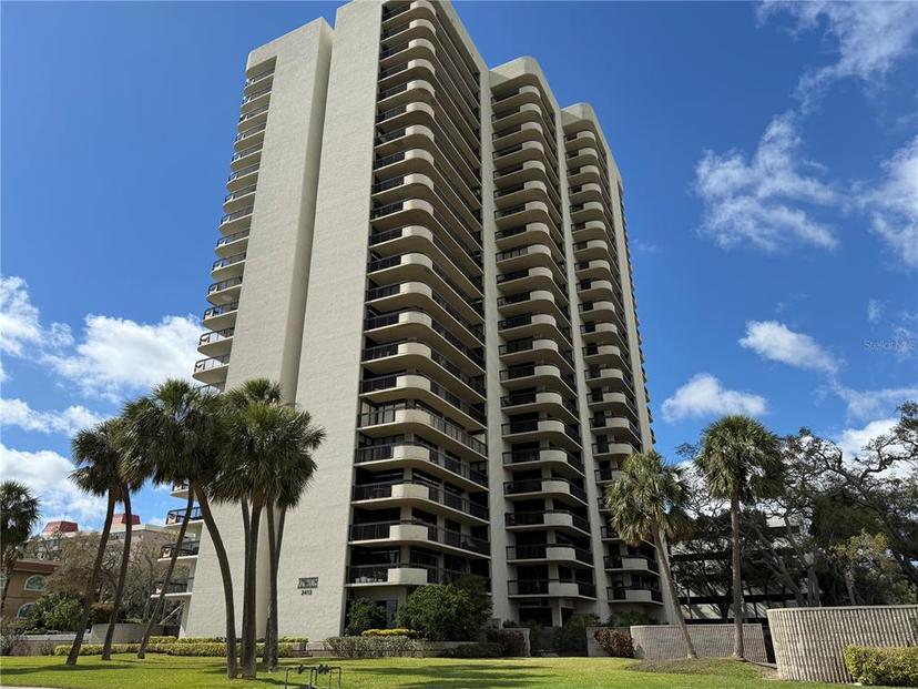 Picture of 2413 Bayshore Boulevard Unit 205, Tampa FL 33629