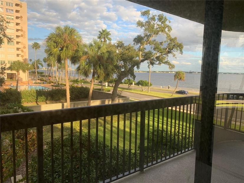 Picture of 2413 Bayshore Boulevard Unit 205, Tampa FL 33629