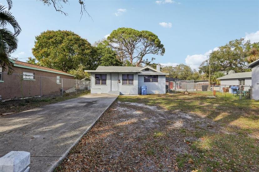 Picture of 645 16Th Avenue S, St Petersburg FL 33701
