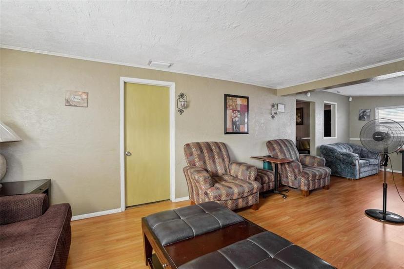 Picture of 645 16Th Avenue S, St Petersburg FL 33701