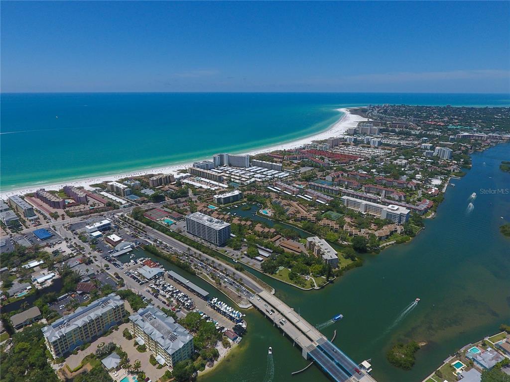 Picture of 6415 Midnight Pass Road Unit 910, Sarasota, FL 34242