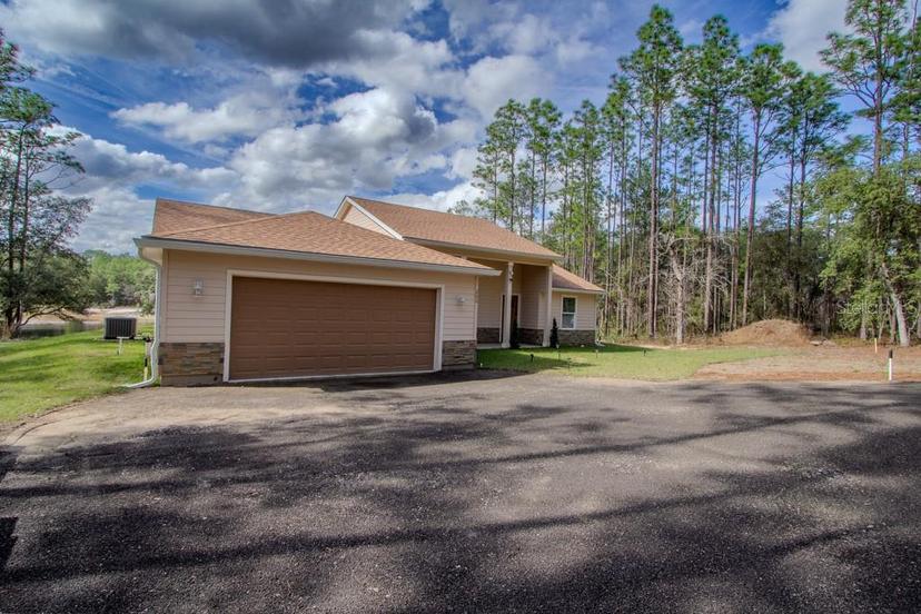 Picture of 200 Hour Glass Circle, Hawthorne FL 32640