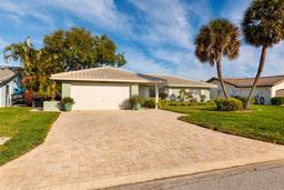 Picture of 1983 Massachusetts Avenue Ne, St Petersburg, FL 33703