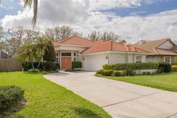 Picture of 872 Live Oak Terrace Ne, St Petersburg, FL 33703