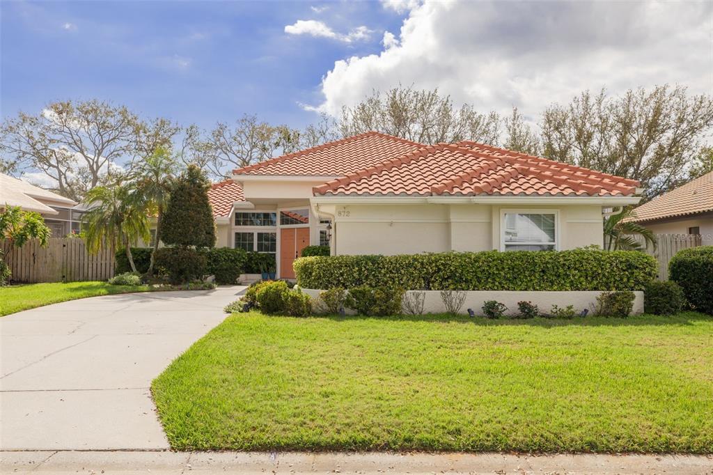 Picture of 872 Live Oak Terrace Ne, St Petersburg, FL 33703