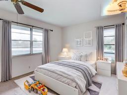 Picture of 333 Lake Howard Dr Nw Unit 314D, Winter Haven, FL 33880