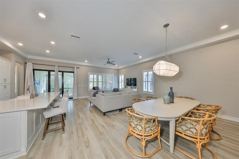 Picture of 1009 Seagrape Drive, Ruskin FL 33570