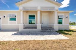 Picture of 10688 Mcalester Circle, Port Charlotte, FL 33981