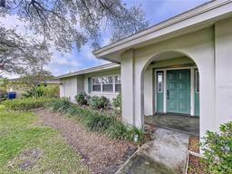 Picture of 6880 Greenbrier Dr, Seminole, FL 33777