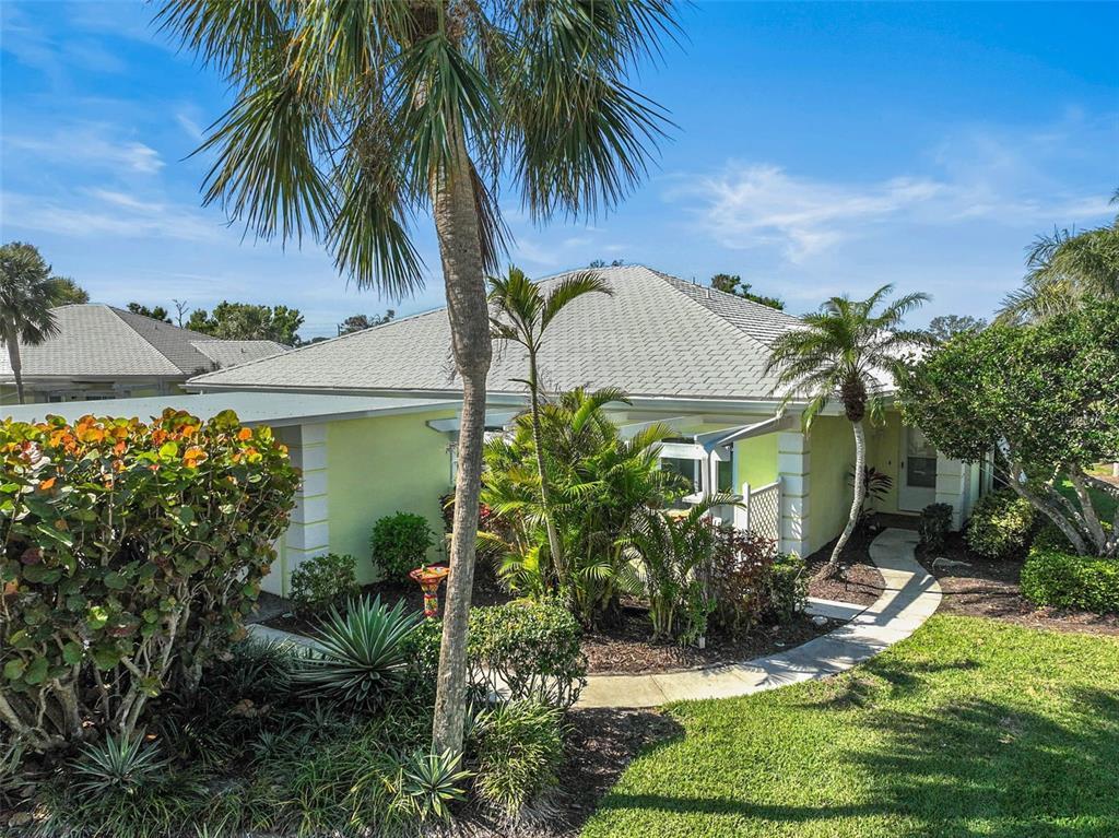 Picture of 316 Wexford Terrace Unit 167, Venice, FL 34293