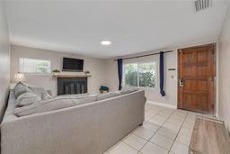 Picture of 305 6Th Avenue Sw, Largo, FL 33770