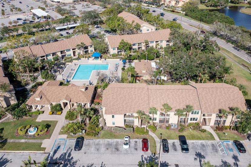 Picture of 4008 Crockers Lake Boulevard Unit 13, Sarasota FL 34238