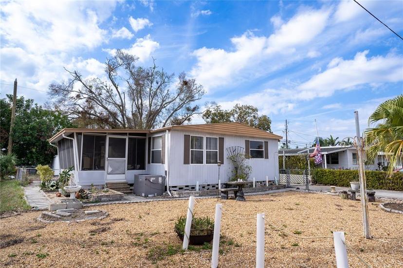 Picture of 5254 Yellow Pine Street N, St Petersburg FL 33709