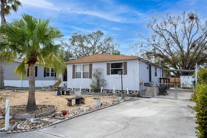 Picture of 5254 Yellow Pine Street N, St Petersburg FL 33709