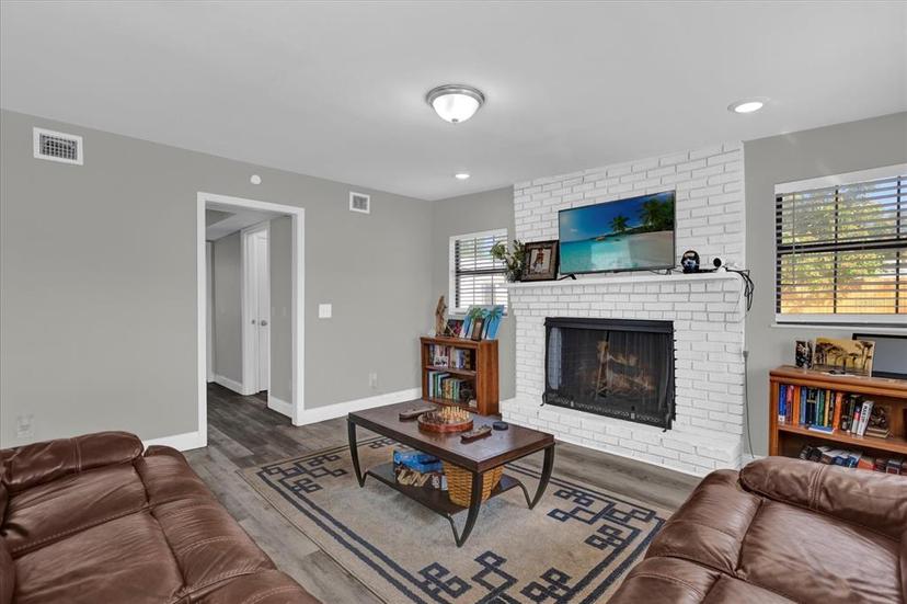 Picture of 4521 Jim Glenn Drive, Orlando FL 32808