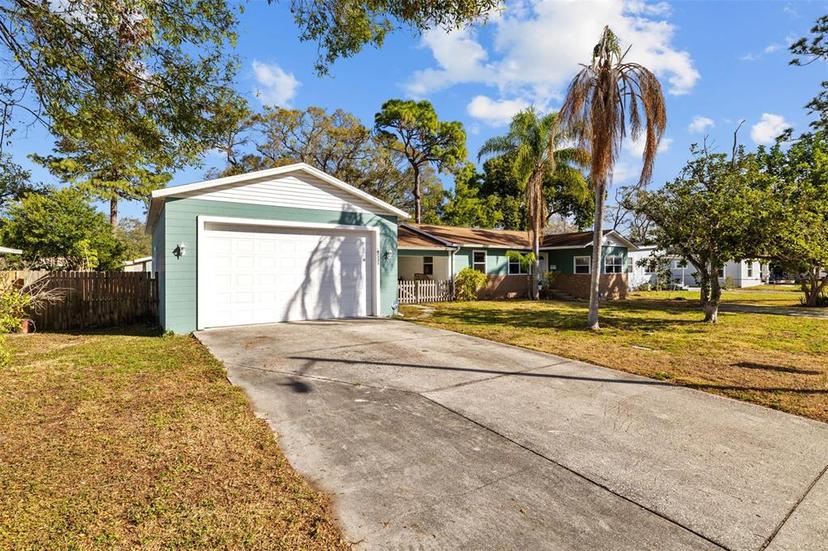 Picture of 3235 34Th Avenue N, St Petersburg FL 33713