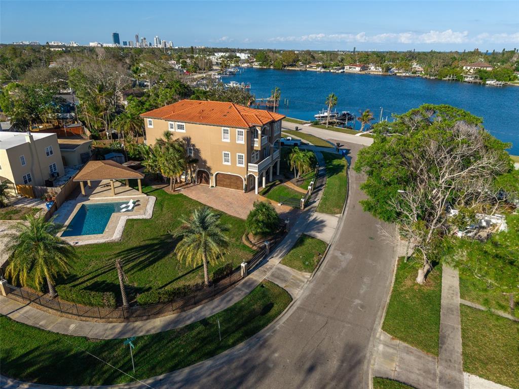 Picture of 209 Corsino Way S, St Petersburg, FL 33705
