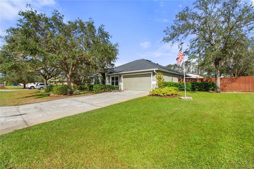 Picture of 560 Hatchwood Drive, Haines City, FL 33844
