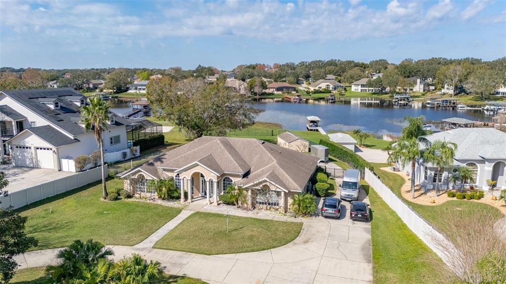 Picture of 10919 Lakeshore Drive, Clermont, FL 34711