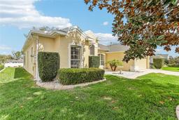 Picture of 5135 Aurora Drive, Leesburg, FL 34748