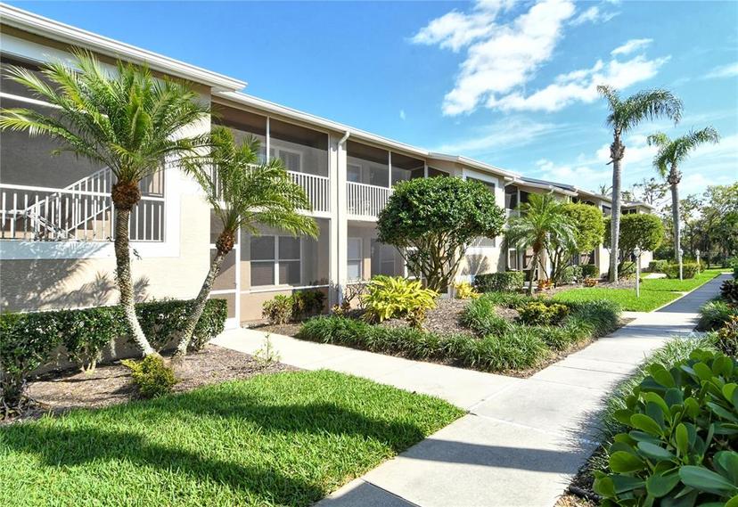 Picture of 5310 Hyland Hills Avenue Unit 2114, Sarasota FL 34241