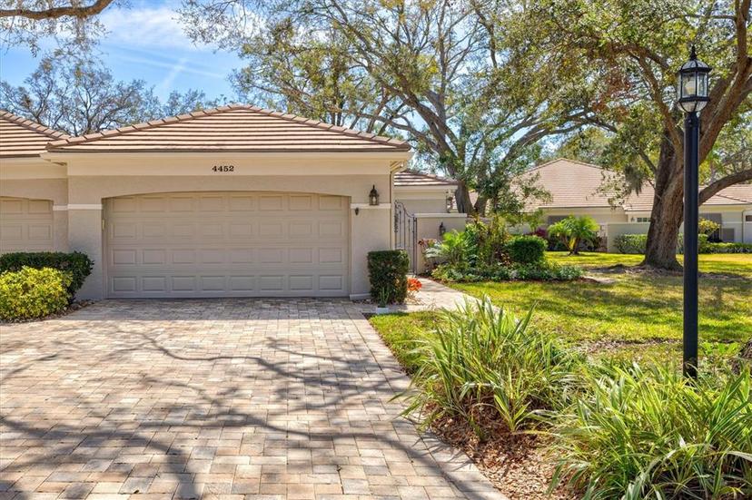 Picture of 4452 Oakley Greene Unit 49, Sarasota FL 34235
