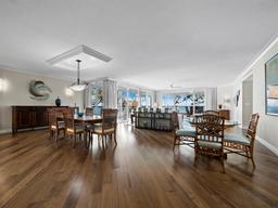Picture of 2410 Harbourside Drive Unit 121, Longboat Key, FL 34228