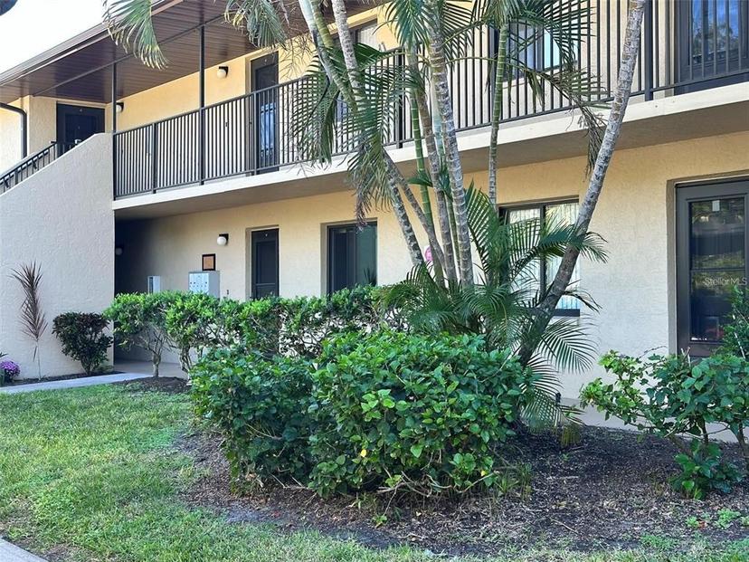 Picture of 4000 Oakview Drive Unit L2, Punta Gorda FL 33980