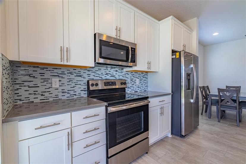 Picture of 685 Meadow Pointe Drive, Haines City FL 33844