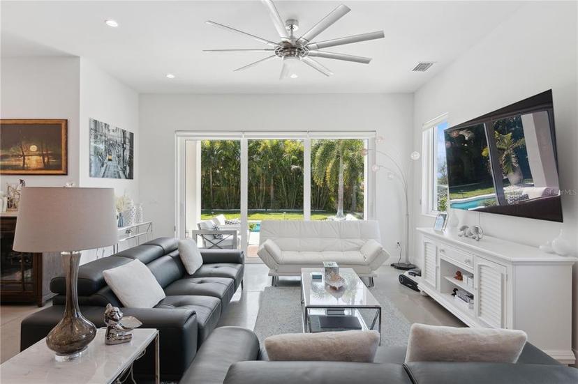 Picture of 2220 Pine Terrace, Sarasota FL 34231