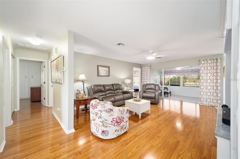 Picture of 9983 SW 90Th Loop, Ocala FL 34481