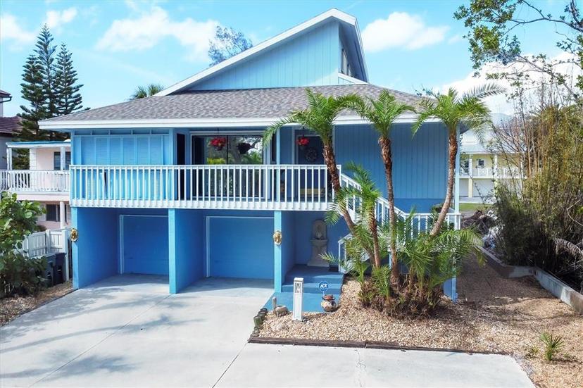 Picture of 4114 Roberts Point Circle, Sarasota FL 34242