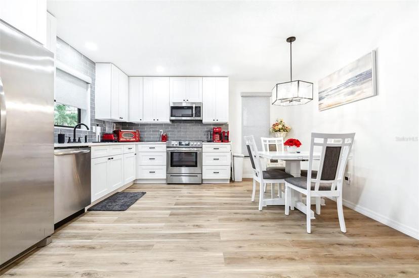 Picture of 2201 Pine Drive, Tarpon Springs FL 34689