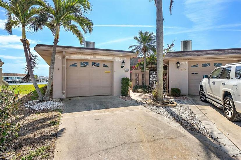 Picture of 672 Boca Ciega Point Boulevard N, St Petersburg FL 33708
