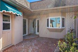 Picture of 672 Boca Ciega Point Boulevard N, St Petersburg, FL 33708