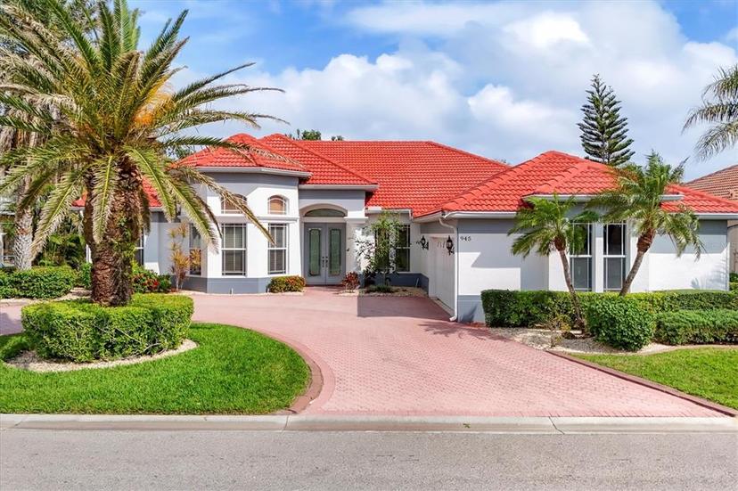 Picture of 945 Chickadee Drive, Venice FL 34285