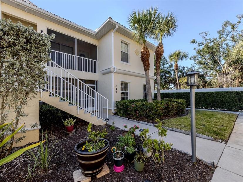 Picture of 800 Gardens Edge Drive Unit 814, Venice FL 34285