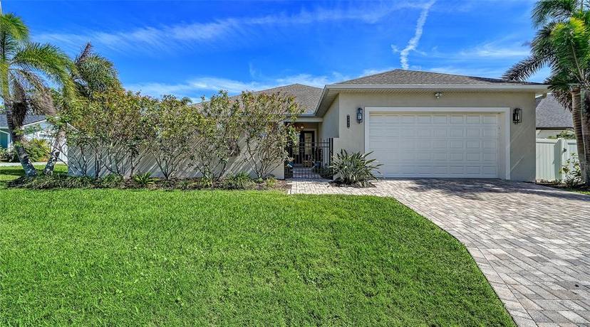 Picture of 1111 Mallorca Drive, Bradenton FL 34209