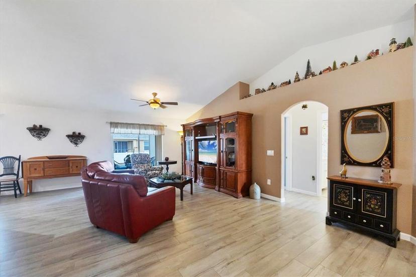 Picture of 10302 Reims Avenue, Englewood FL 34224