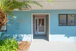 Picture of 104 Anclote Road, Tarpon Springs, FL 34689