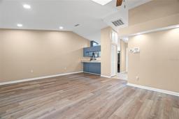 Picture of 104 Anclote Road, Tarpon Springs, FL 34689